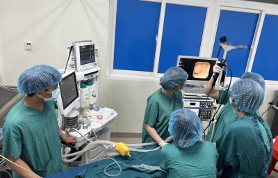 BVSN tỉnh triển khai nội soi phế quản ống mềm ở trẻ em.